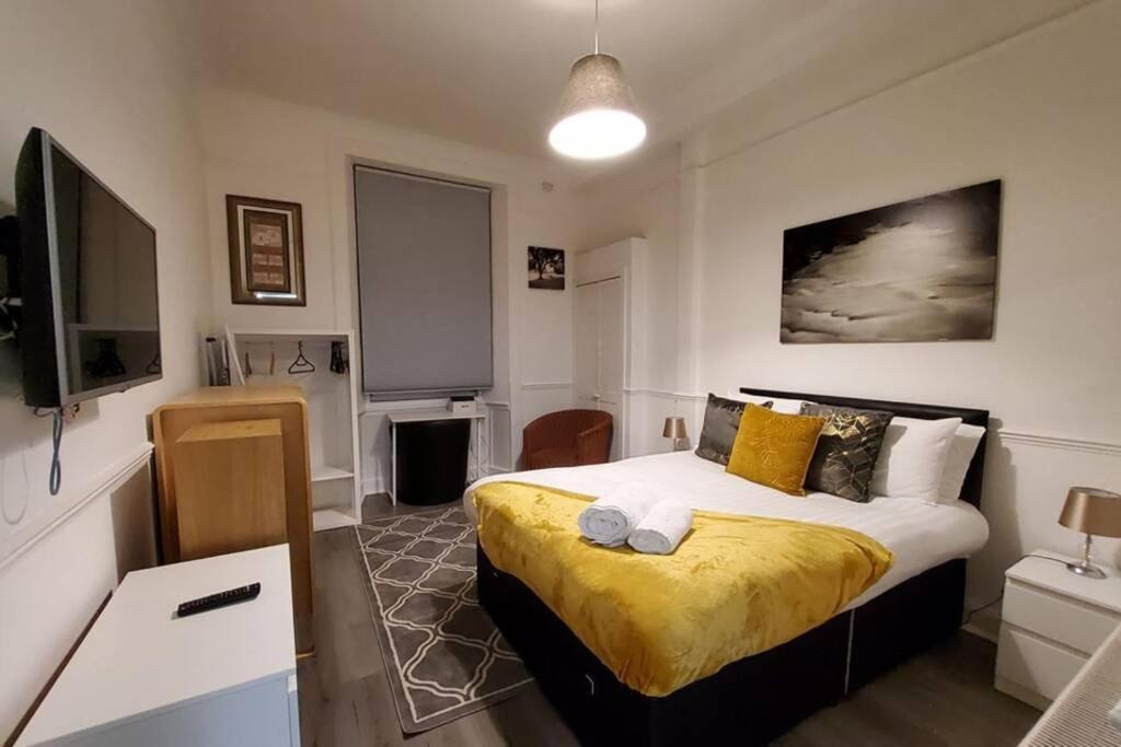 Leith Spectacular Apartment By Sensational Stay Short Lets & Serviced Accommodation With 6 Separate Beds & 2 Baths Edinburgh Exterior foto